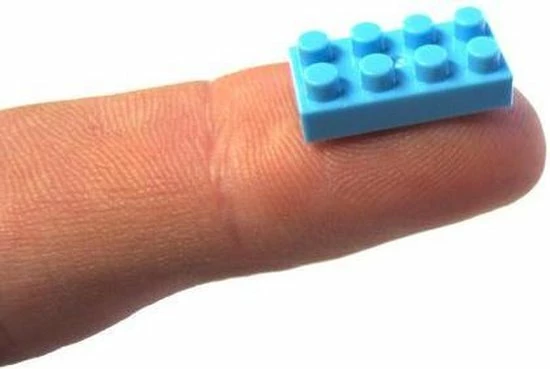 Wise Hawk Nanoblocks Bumblebee - Transformers Helm Met LED Ogen 2 Wise Hawk Nanoblocks Bumblebee - Transformers Helm Met LED Ogen - Afbeelding 2