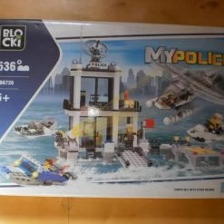 Bouwstenen Blocki Waterpolitiestation Met Verschillende Voertuigen